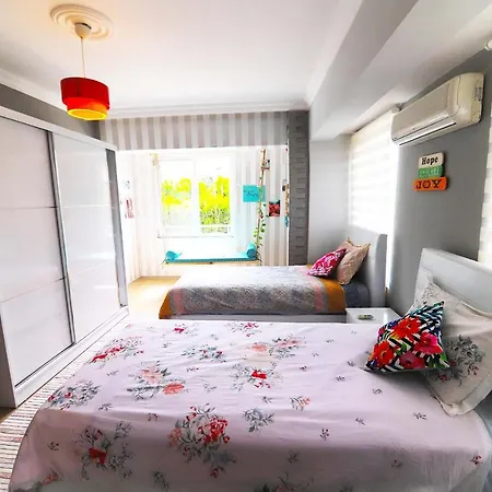 Ela Villa *